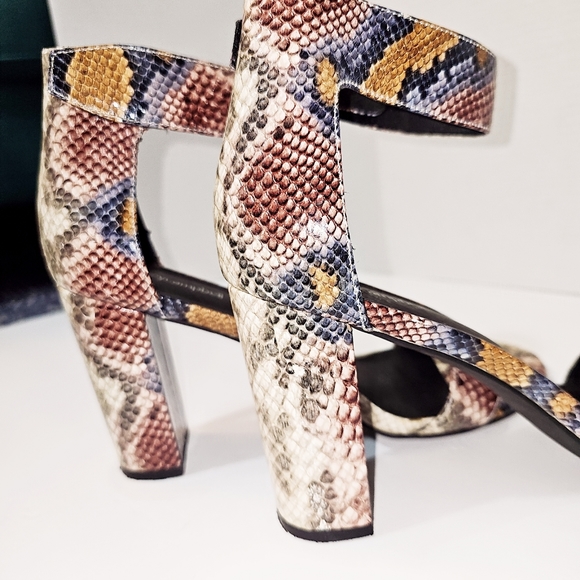Jeffrey Campbell Snake Embossed Leather Heeled Sandals Shoes size 11 - Picture 12 of 12